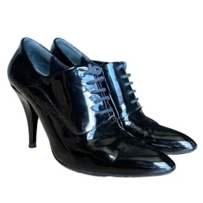 GUCCI Black Patent Leather Crystal Embellished Logo Lace Up Booties, Size 36