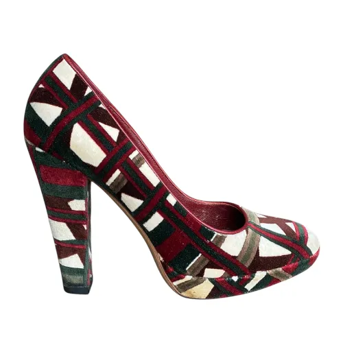 GUCCI Multicolor Burgundy, Green, Ivory Printed Velvet Pumps, Size 35.5 C
